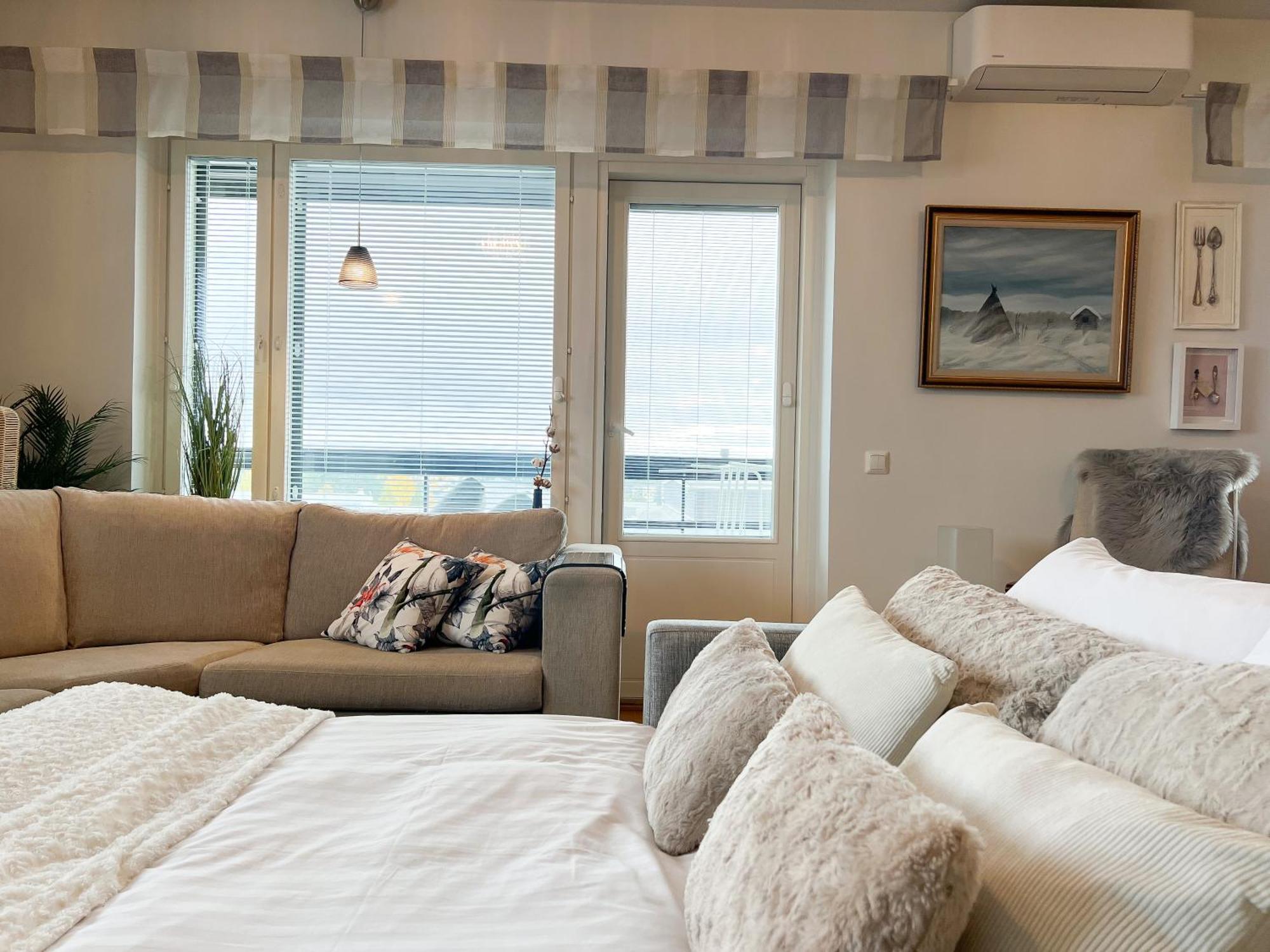 Aurora Penthouse & Suites Рованиеми Экстерьер фото